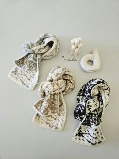 正韓EBA復古花紋針織圍巾 ( 7.7%羊毛)8